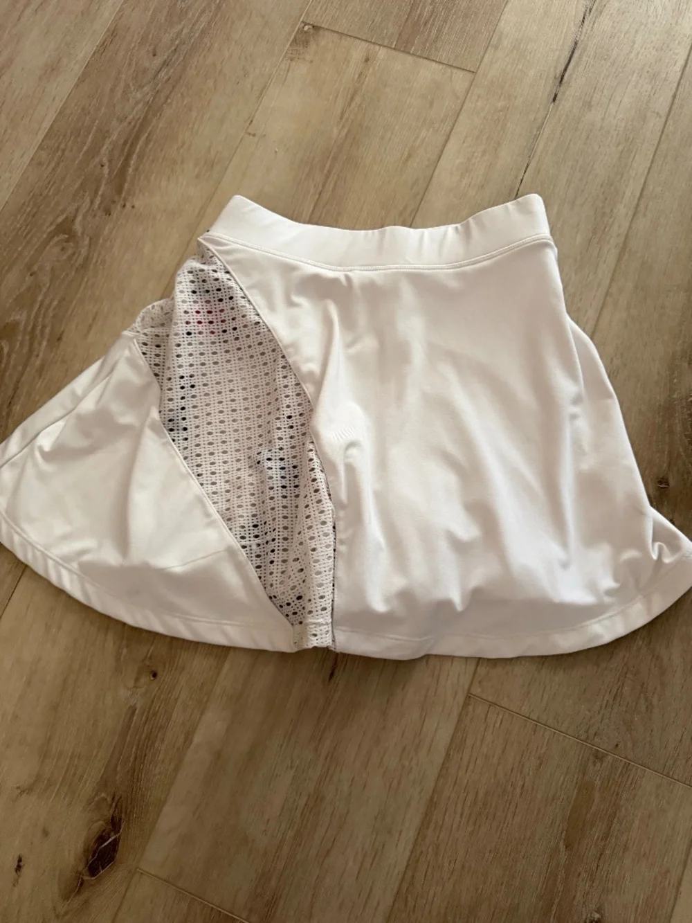 Tuckernuck tennis skirt adorable floral shorts under XS